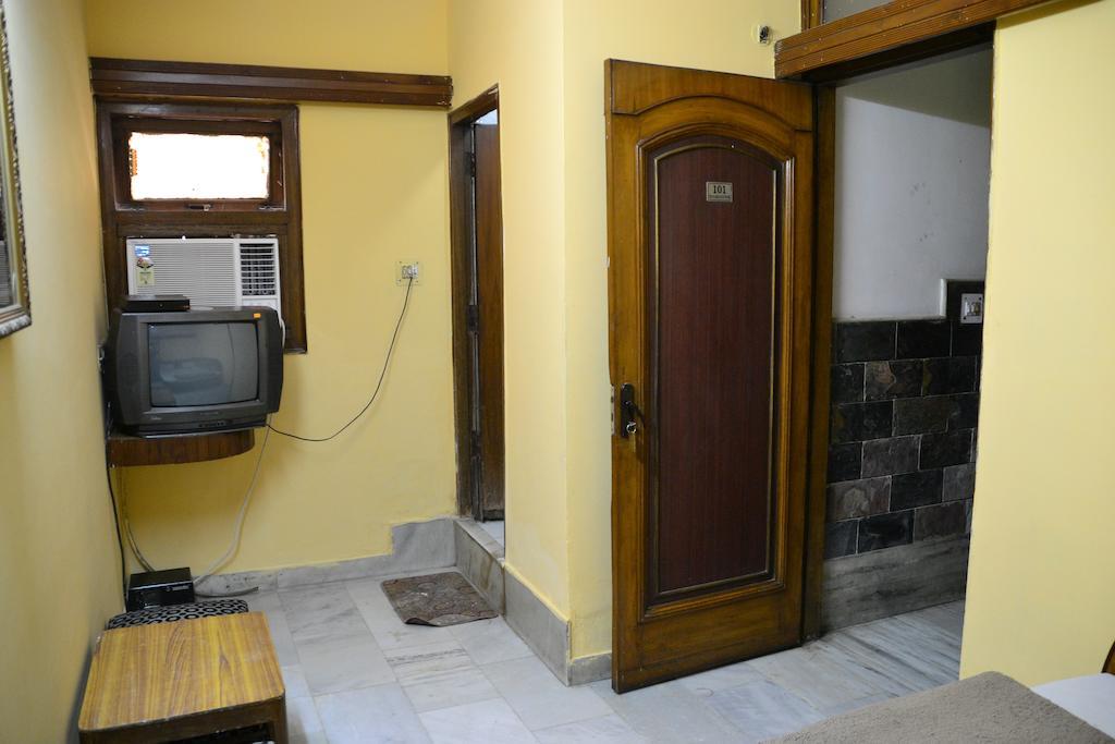 Yes Please Guest House New Delhi Phòng bức ảnh